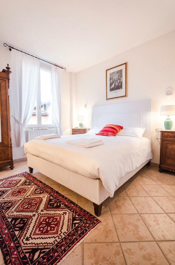 בולוניה Lupari Apartment, Palazzo Storico Sotto Le Due Torri מראה חיצוני תמונה