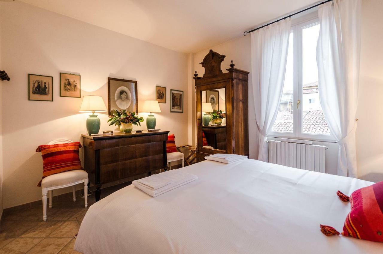בולוניה Lupari Apartment, Palazzo Storico Sotto Le Due Torri מראה חיצוני תמונה