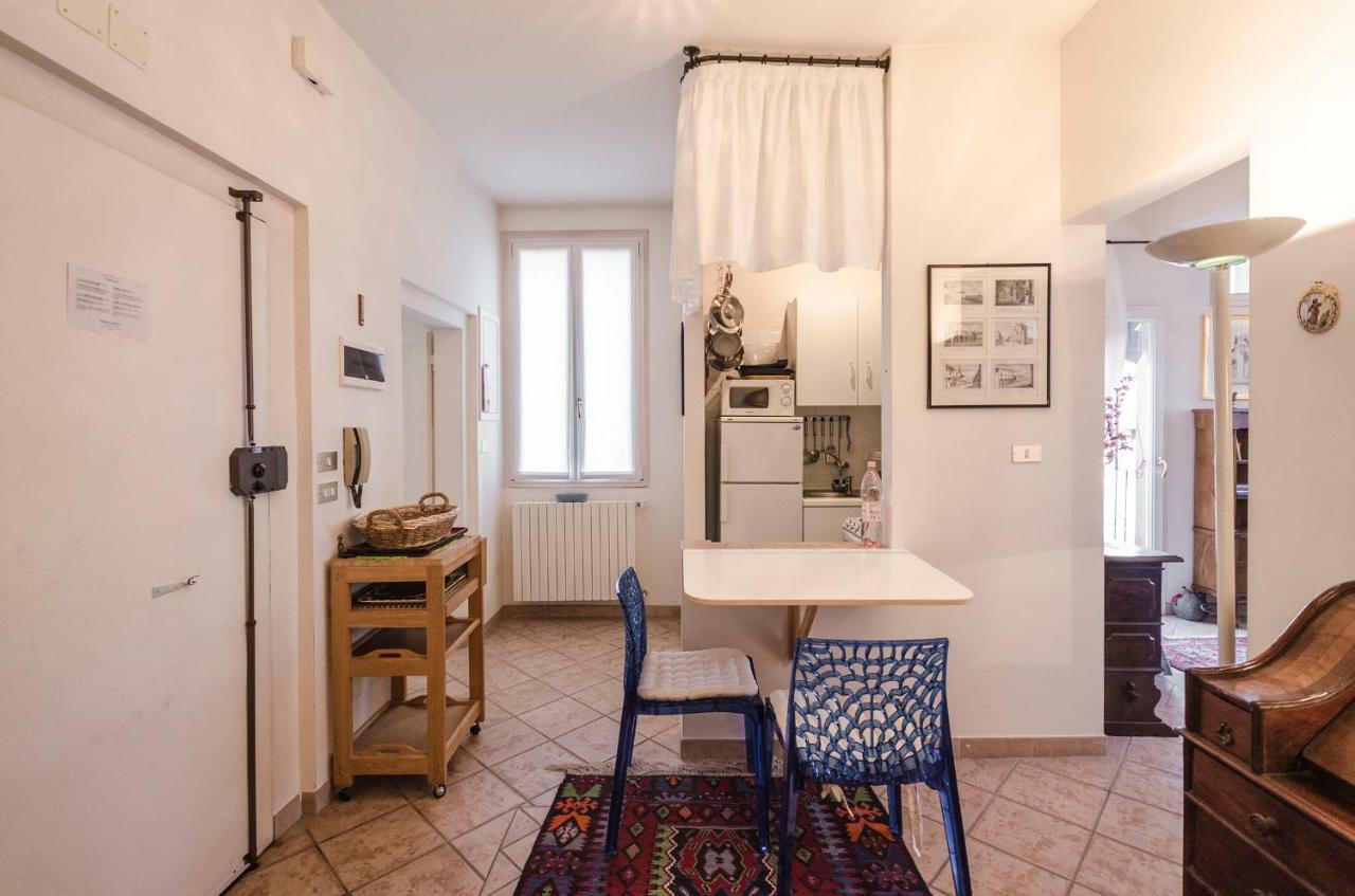 בולוניה Lupari Apartment, Palazzo Storico Sotto Le Due Torri מראה חיצוני תמונה